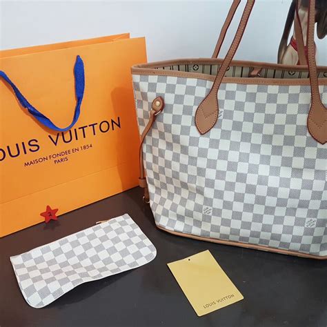 bolsa louis vuitton original vs clon|buy a louis vuitton bag.